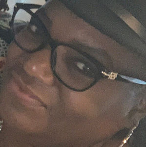 Meet your Posher, Delores